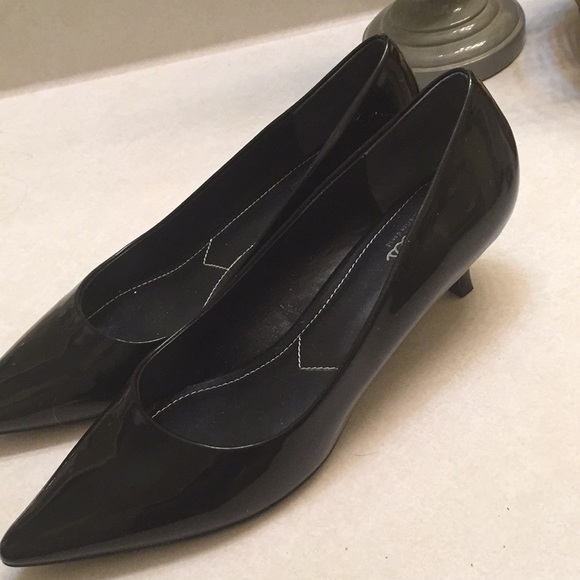 Low heel pumps - Picture 2 of 5